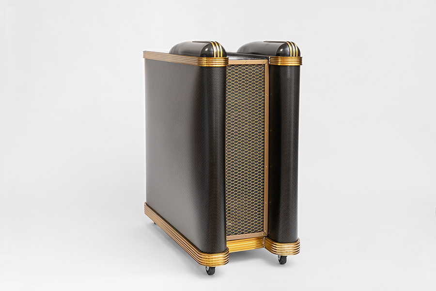 Metron replica three quarters view